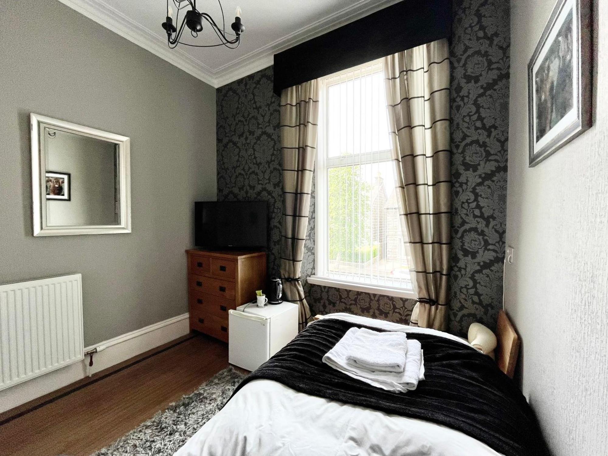 Hannahs Guesthouse Абердин Экстерьер фото